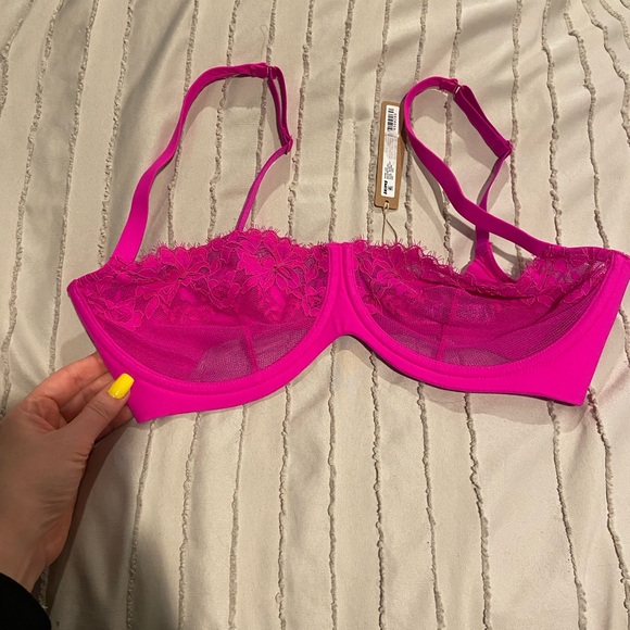 BNWT Skims Femme Lace Balconette Bra Fuchsia 36DD - Picture 6 of 8
